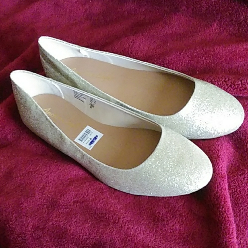 American Eagle slippers